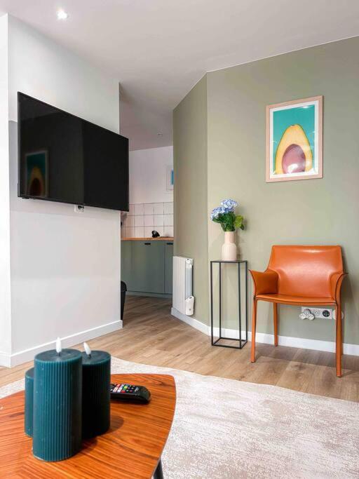 La Vie Est Belle A Montreuil Wi-Fi & Metro 9 Parking Gratuit Apartment Exterior photo